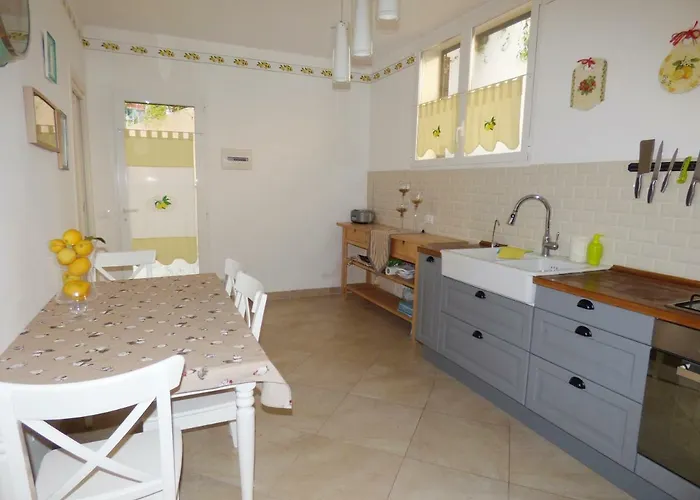 Della Rose * Ospedaletti