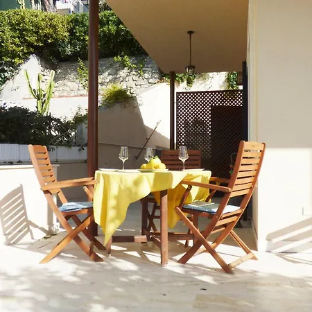 Holiday home Della Rose *